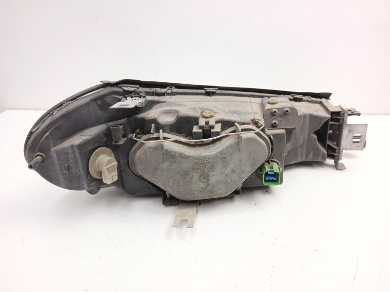 Recambio de faro izquierdo para ford mondeo ii sedán (bfp) 1.8 td referencia OEM IAM 98BG13006SFE 0301098207 