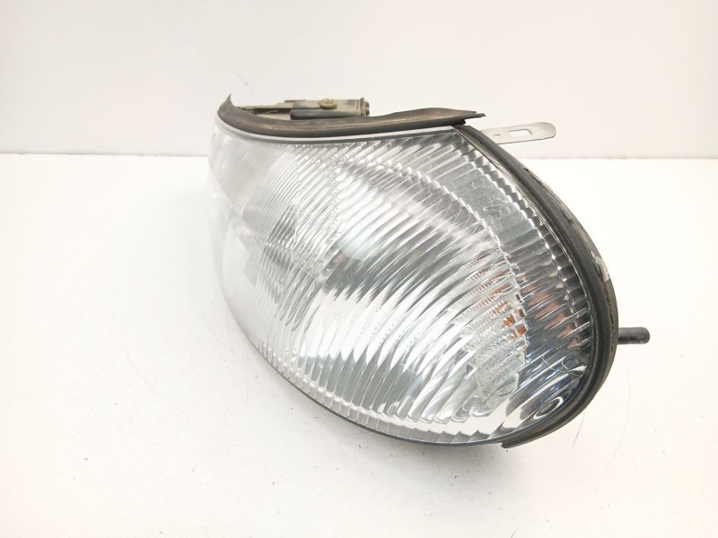 Recambio de faro izquierdo para ford mondeo ii sedán (bfp) 1.8 td referencia OEM IAM 98BG13006SFE 0301098207 