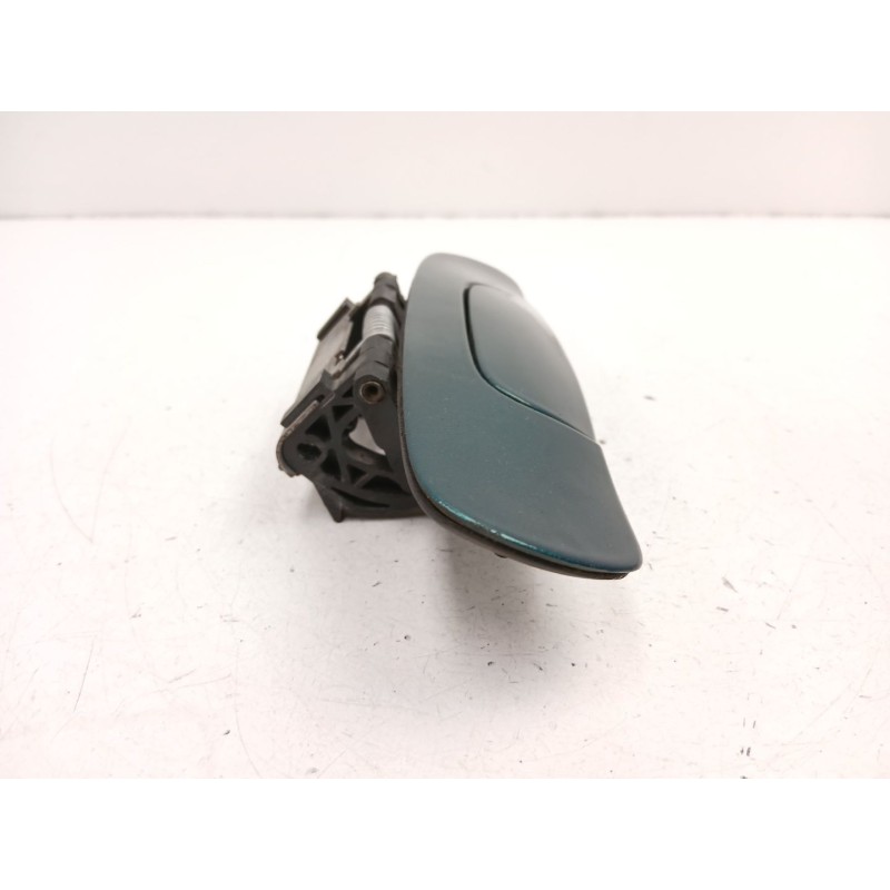 Recambio de manilla trasera derecha para ford mondeo ii sedán (bfp) 1.8 td referencia OEM IAM 93BBF26600AR  