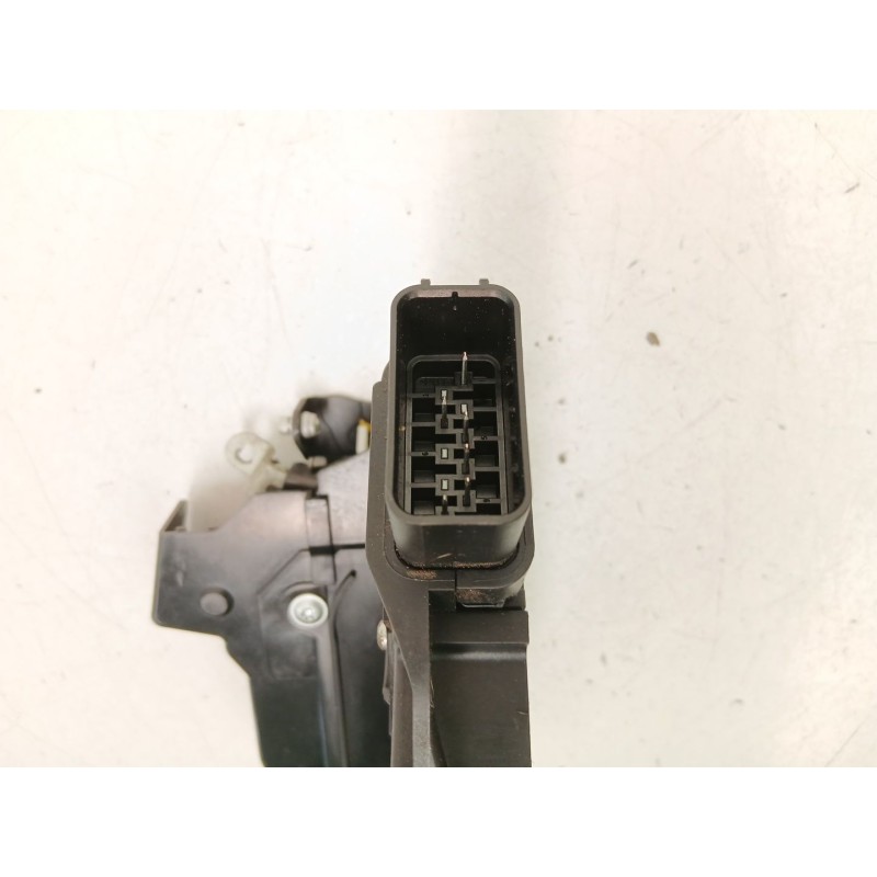 Recambio de cerradura puerta trasera izquierda para ford c-max (dm2) 1.8 tdci referencia OEM IAM 3M5AR26413BP  