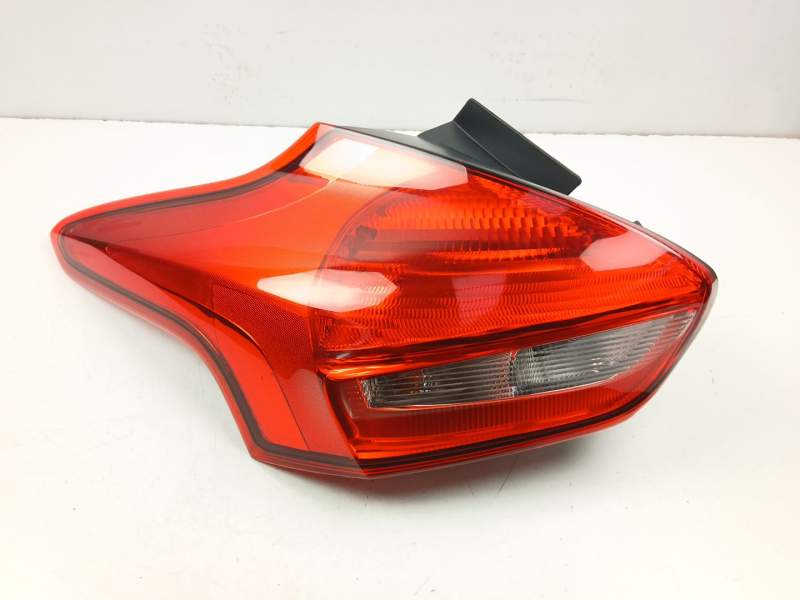 Recambio de piloto trasero izquierdo para ford focus iii 1.0 ecoboost referencia OEM IAM F1EB13405CF  