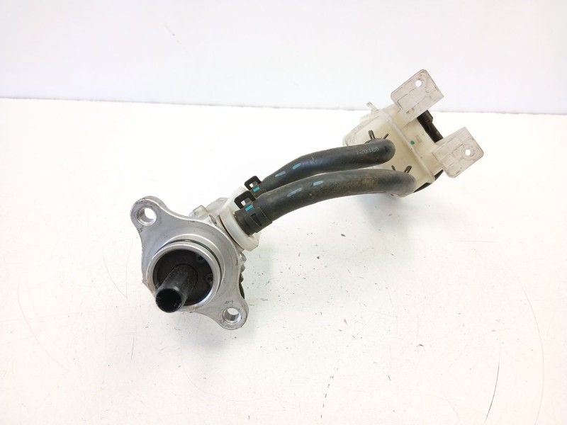 Recambio de bomba de freno para daewoo tacuma (u100) 1.6 referencia OEM IAM 96345729  