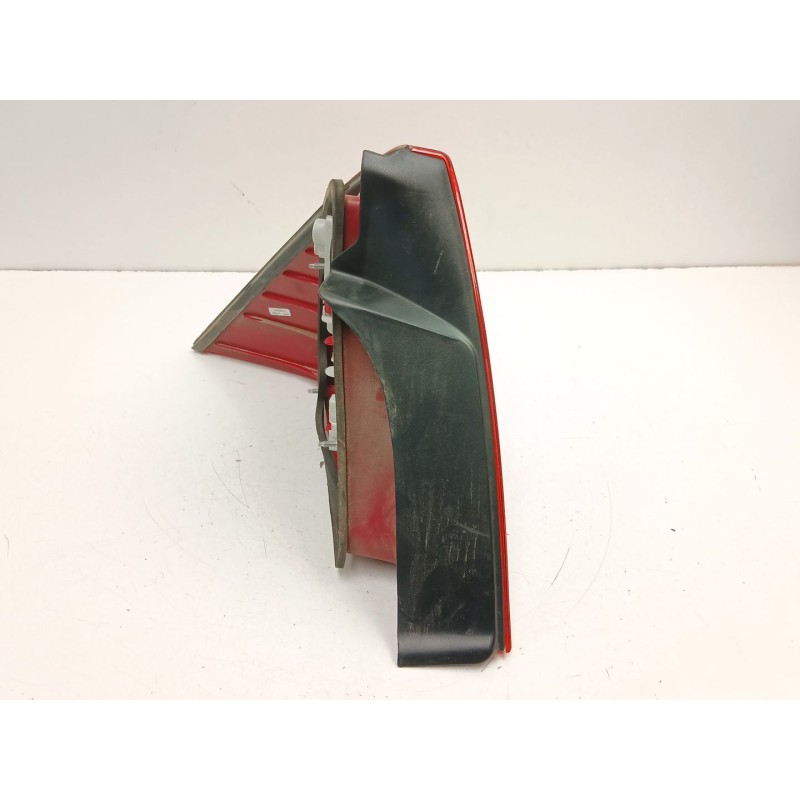 Recambio de piloto trasero derecho para ford mondeo iii sedán (b4y) 2.0 tdci referencia OEM IAM 3S7113404A  