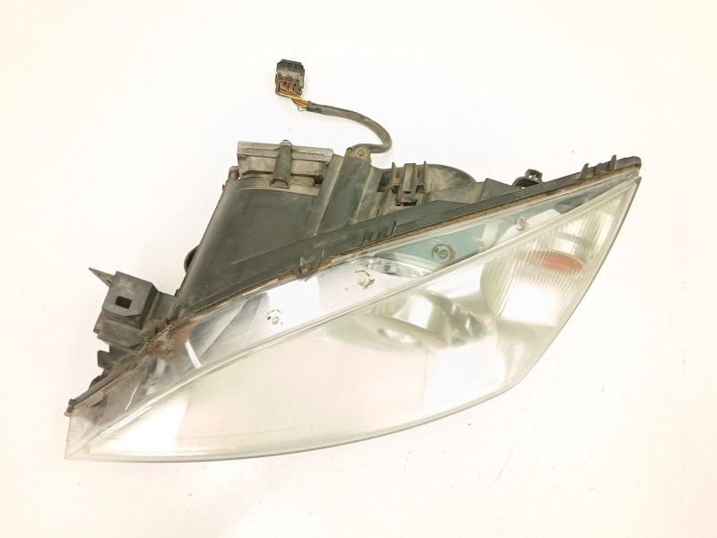 Recambio de faro izquierdo para ford mondeo iii sedán (b4y) 2.0 tdci referencia OEM IAM 1S7113006CL 0301174271 