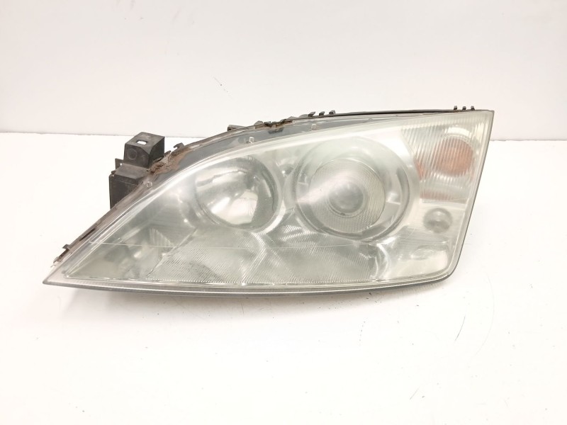 Recambio de faro izquierdo para ford mondeo iii sedán (b4y) 2.0 tdci referencia OEM IAM 1S7113006CL 0301174271 