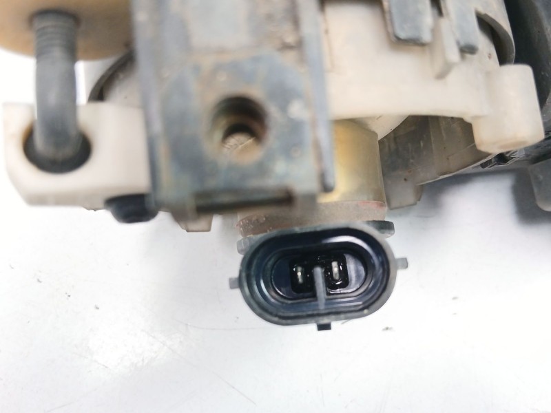 Recambio de antiniebla izquierdo para ford mondeo iii sedán (b4y) 2.0 tdci referencia OEM IAM 3S7115K202AE  