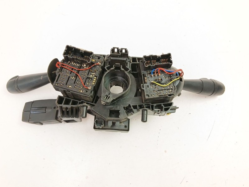 Recambio de mando luces y limpias para dacia sandero ii (b8_) 1.5 dci referencia OEM IAM 681726046R  