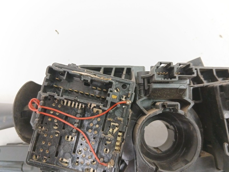 Recambio de mando luces y limpias para dacia sandero ii (b8_) 1.5 dci referencia OEM IAM 681726046R  