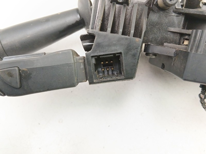Recambio de mando luces y limpias para dacia sandero ii (b8_) 1.5 dci referencia OEM IAM 681726046R  