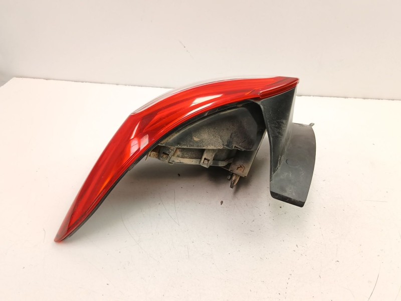 Recambio de piloto trasero derecho para dacia sandero ii (b8_) 1.5 dci referencia OEM IAM 265506669R  