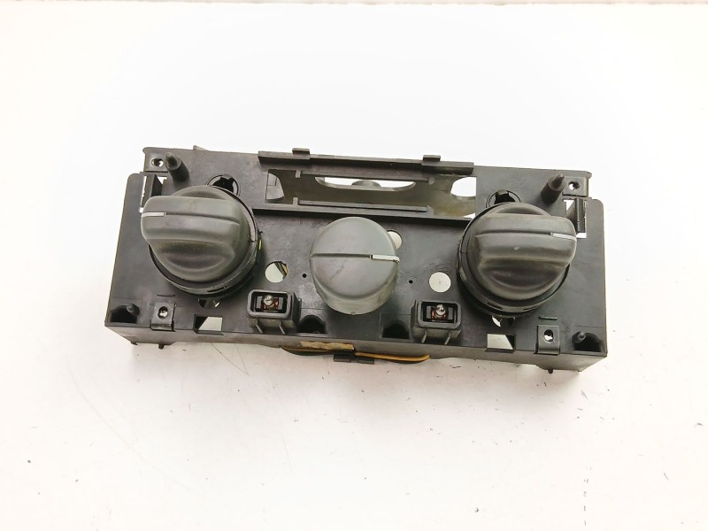 Recambio de mandos calefaccion aire para fiat punto (176_) 75 1.2 referencia OEM IAM 182750360  