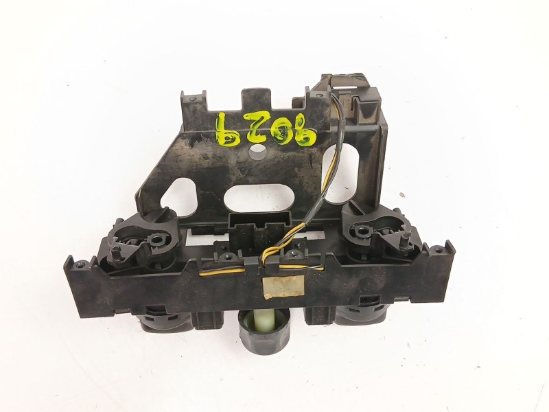 Recambio de mandos calefaccion aire para fiat punto (176_) 75 1.2 referencia OEM IAM 182750360  