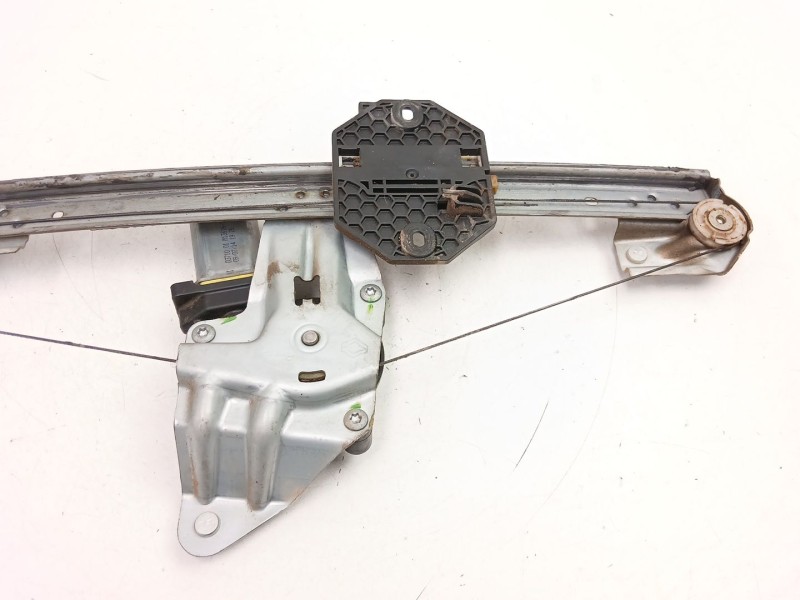 Recambio de elevalunas delantero izquierdo para dacia sandero ii (b8_) 1.5 dci referencia OEM IAM 807213282R  