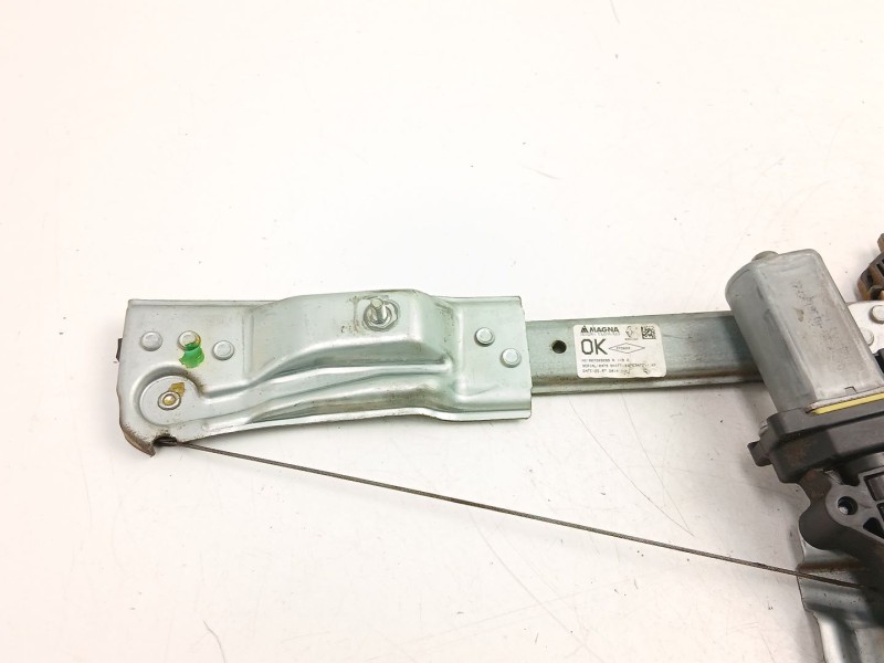 Recambio de elevalunas delantero derecho para dacia sandero ii (b8_) 1.5 dci referencia OEM IAM 807209299R  