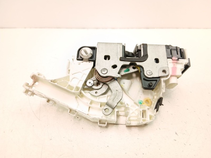 Recambio de cerradura puerta trasera izquierda para fiat freemont (345_) 2.0 jtd referencia OEM IAM 04589915AD  