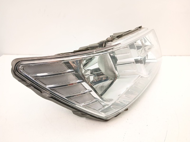 Recambio de faro derecho para fiat freemont (345_) 2.0 jtd referencia OEM IAM 05067788AD  