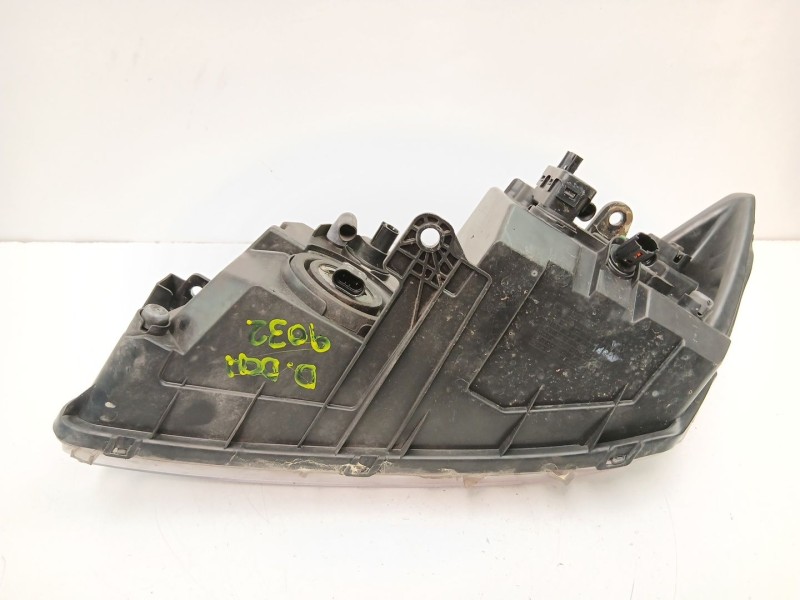Recambio de faro derecho para fiat freemont (345_) 2.0 jtd referencia OEM IAM 05067788AD  