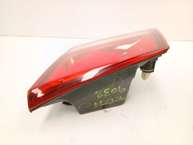 Recambio de piloto porton derecho para fiat freemont (345_) 2.0 jtd referencia OEM IAM 68078516AE  