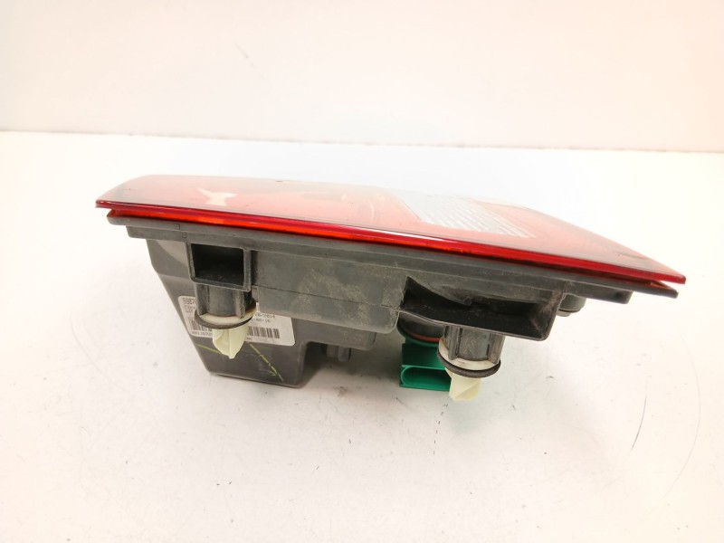 Recambio de piloto porton derecho para fiat freemont (345_) 2.0 jtd referencia OEM IAM 68078516AE  