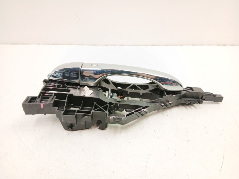 Recambio de manilla delantera derecha para fiat freemont (345_) 2.0 jtd referencia OEM IAM 04589861AK  K04589861AK