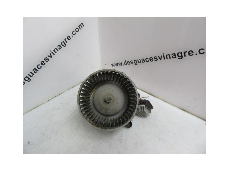 Recambio de motor calefaccion : kia carens : 1.8 g /tb (110,13cv) [2001] para kia carens 1.8 g /tb referencia OEM IAM   