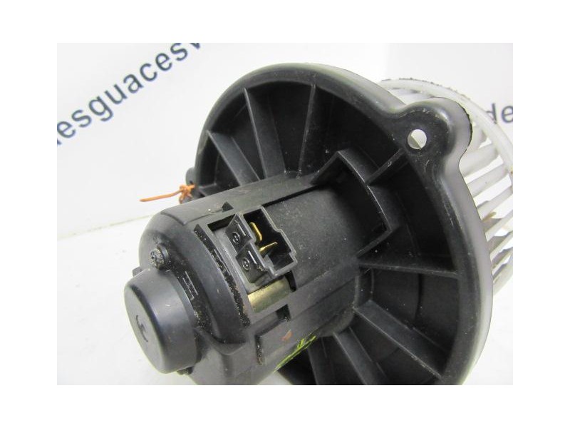 Recambio de motor calefaccion : kia carens : 1.8 g /tb (110,13cv) [2001] para kia carens 1.8 g /tb referencia OEM IAM   