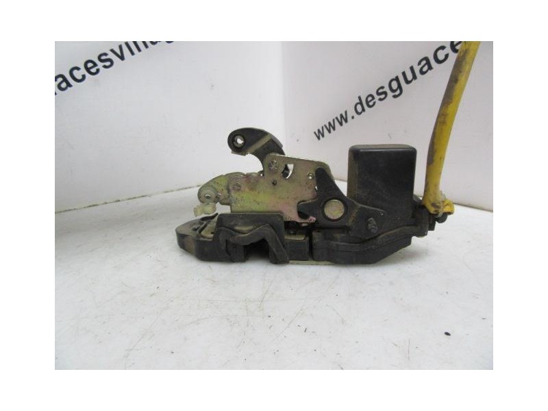 Recambio de cerradura pta. tras. izq. : kia carens : 1.8 g /tb (110,13cv) [2001] para kia carens 1.8 g /tb referencia OEM IAM   