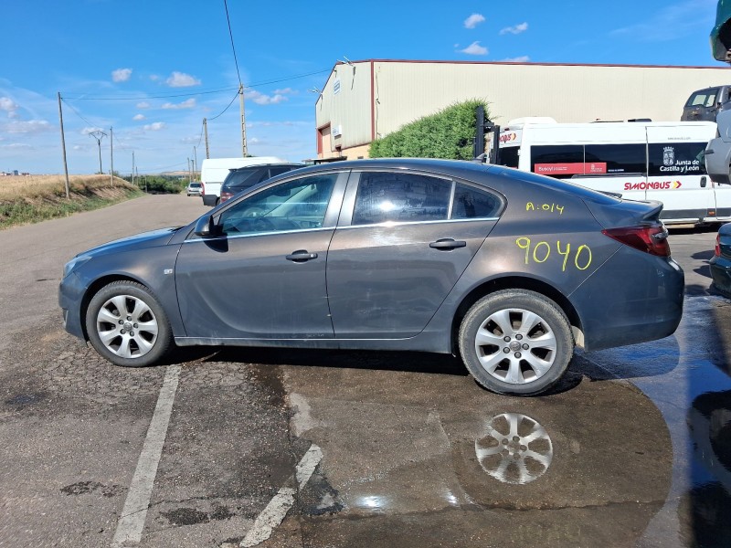 opel insignia a sedán (g09) del año 2013