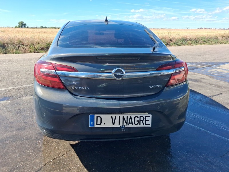 opel insignia a sedán (g09) del año 2013