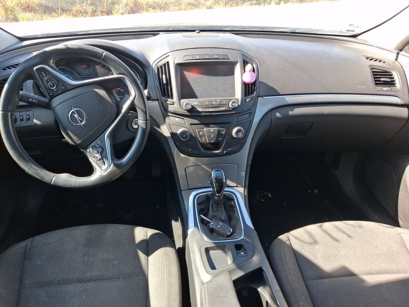opel insignia a sedán (g09) del año 2013