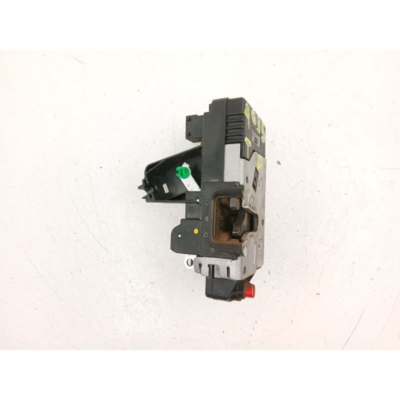 Recambio de cerradura puerta trasera derecha para opel vectra b (j96) 1.6 i 16v (f19) referencia OEM IAM 24414131  