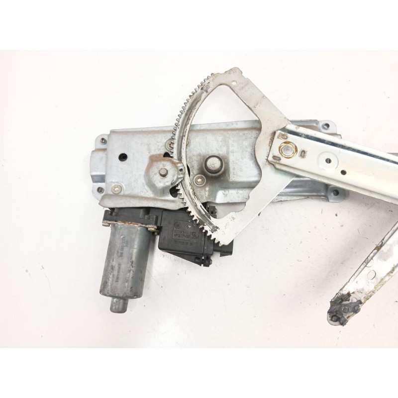 Recambio de elevalunas delantero izquierdo para opel vectra b (j96) 1.6 i 16v (f19) referencia OEM IAM 90520225  