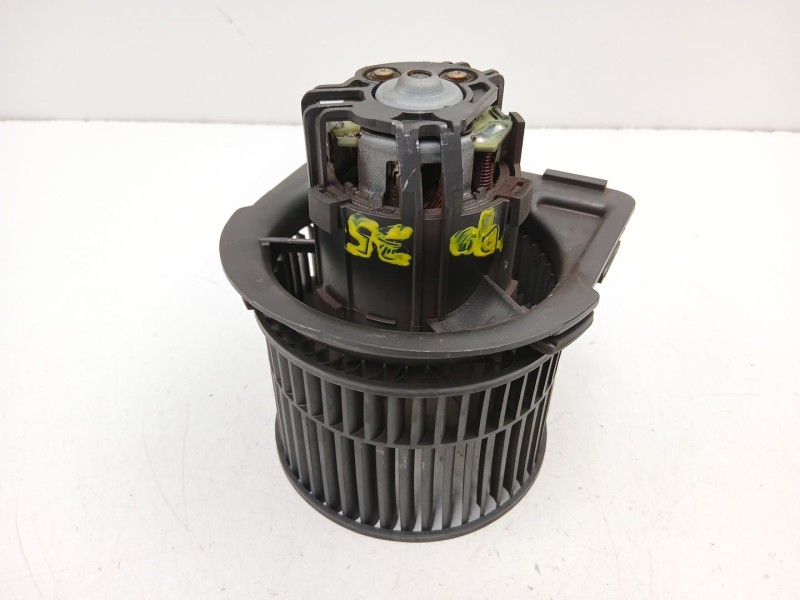 Recambio de motor calefaccion para opel vectra b (j96) 1.6 i 16v (f19) referencia OEM IAM 90568692 653731J 