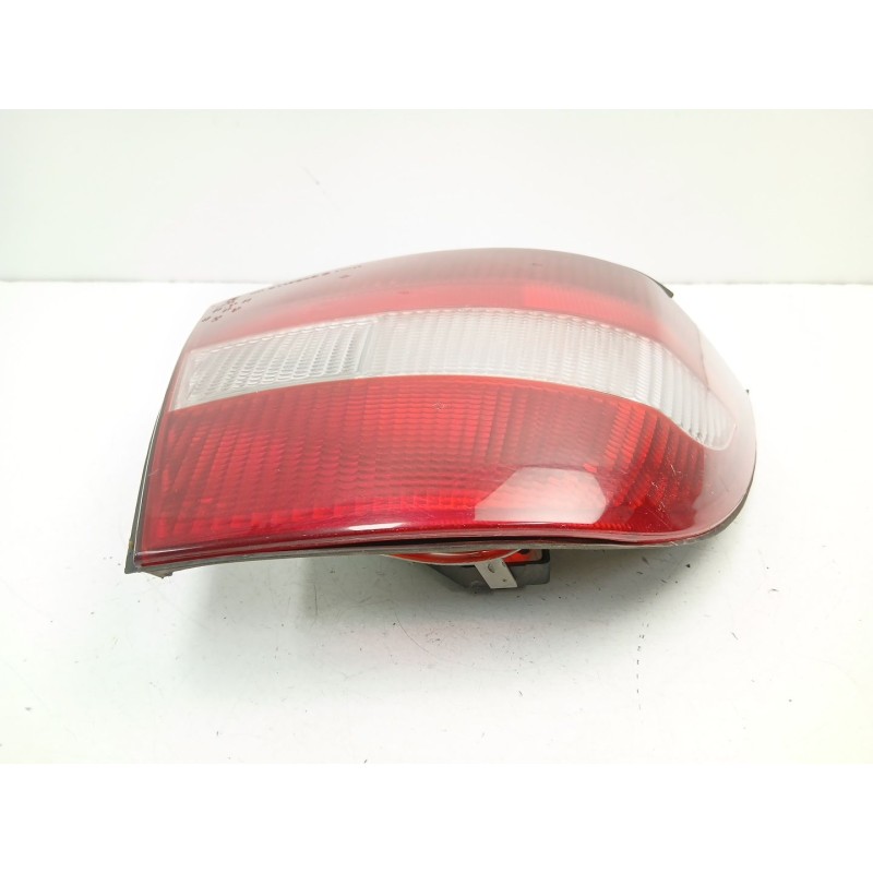Recambio de piloto trasero izquierdo para opel vectra b (j96) 1.6 i 16v (f19) referencia OEM IAM 90568047  