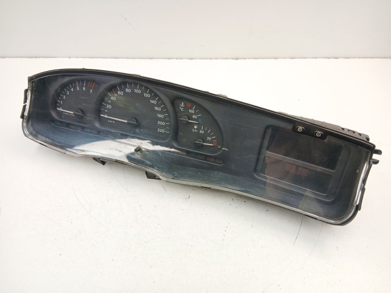 Recambio de cuadro instrumentos para opel vectra b (j96) 1.6 i 16v (f19) referencia OEM IAM 90569785 110008733009 