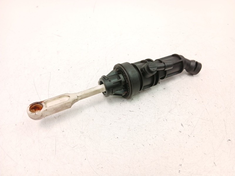 Recambio de bomba embrague para fiat freemont (345_) 2.0 jtd referencia OEM IAM 05106031AC  K05106031AC