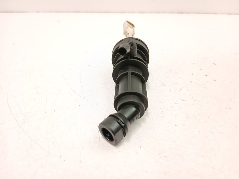 Recambio de bomba embrague para fiat freemont (345_) 2.0 jtd referencia OEM IAM 05106031AC  K05106031AC