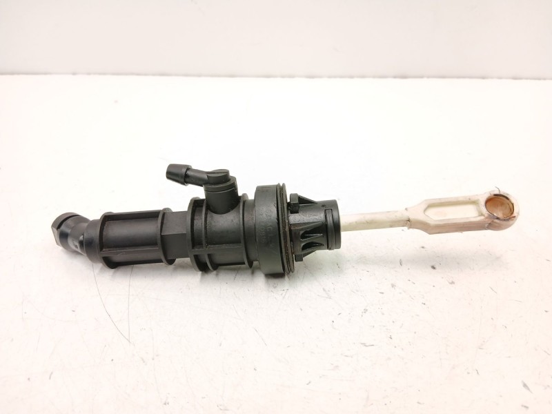 Recambio de bomba embrague para fiat freemont (345_) 2.0 jtd referencia OEM IAM 05106031AC  K05106031AC
