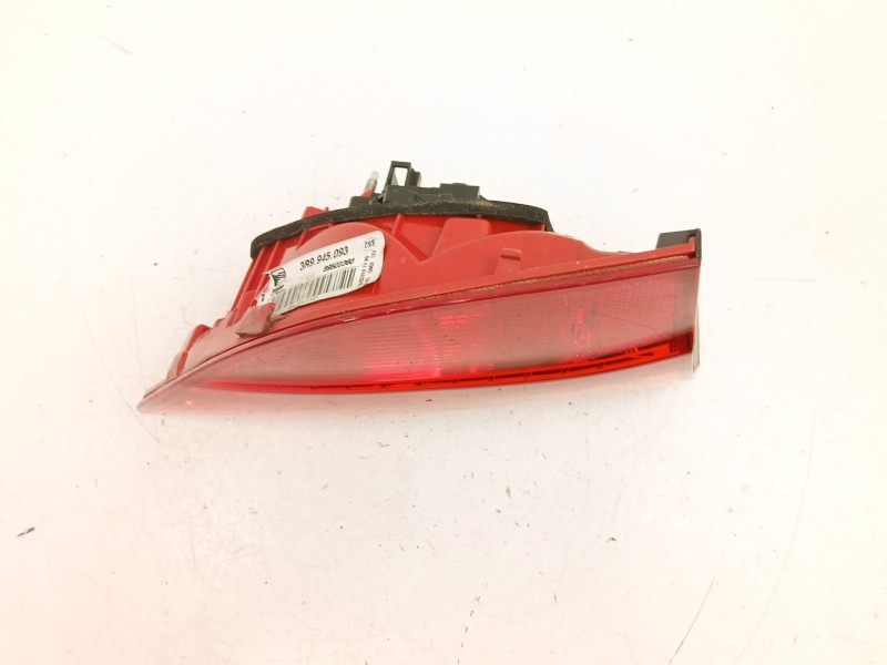 Recambio de piloto porton izquierdo para seat exeo st (3r5) 1.8 tsi referencia OEM IAM 3R9945093 89500360 