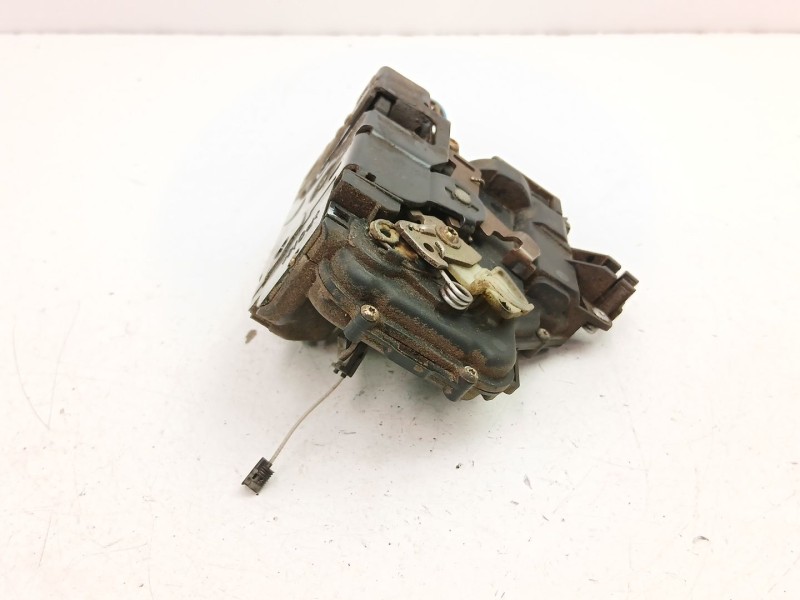 Recambio de cerradura puerta delantera derecha para volkswagen golf iv (1j1) 1.9 tdi referencia OEM IAM 6X1837014H  