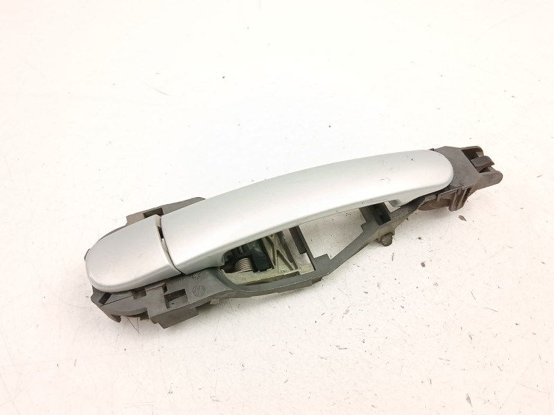 Recambio de manilla trasera izquierda para volkswagen golf iv (1j1) 1.9 tdi referencia OEM IAM 3B0837885D  