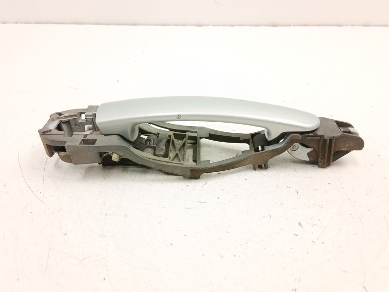 Recambio de manilla delantera izquierda para volkswagen golf iv (1j1) 1.9 tdi referencia OEM IAM 3B0837885D  