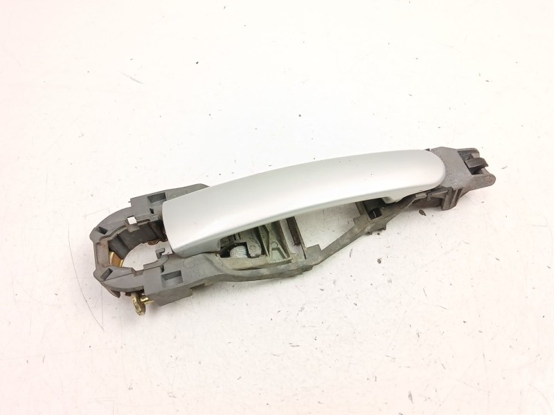 Recambio de manilla delantera derecha para volkswagen golf iv (1j1) 1.9 tdi referencia OEM IAM 3B0837886D  