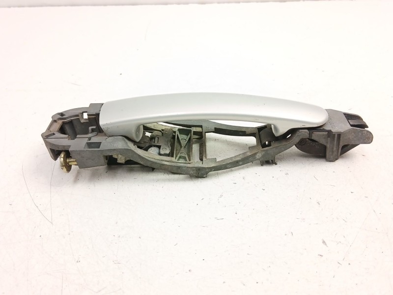 Recambio de manilla delantera derecha para volkswagen golf iv (1j1) 1.9 tdi referencia OEM IAM 3B0837886D  