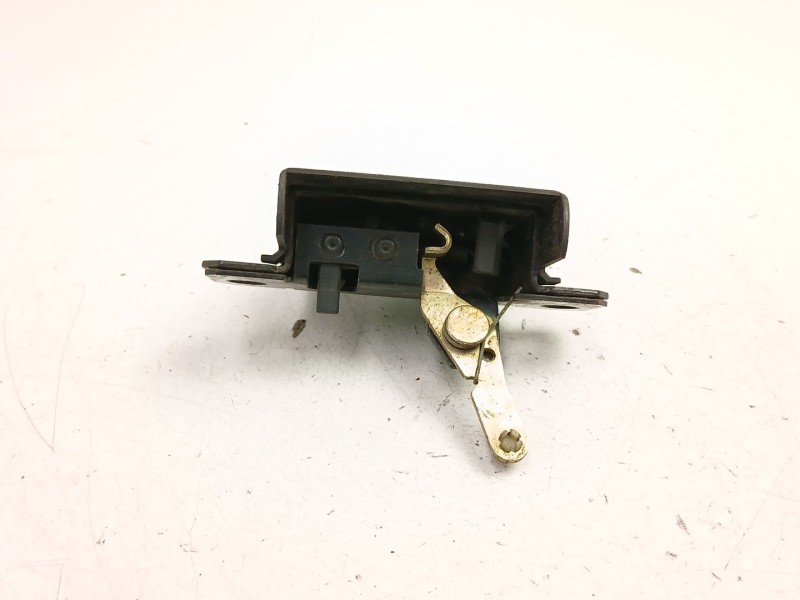 Recambio de cerradura maletero porton para volkswagen golf iv (1j1) 1.9 tdi referencia OEM IAM 1J6827505B  
