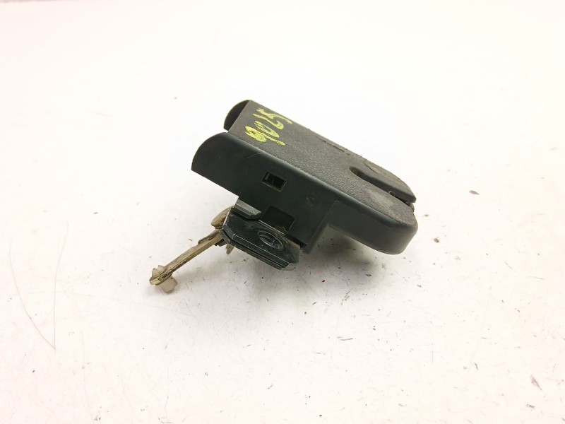 Recambio de cerradura maletero porton para volkswagen golf iv (1j1) 1.9 tdi referencia OEM IAM 1J6827505B  