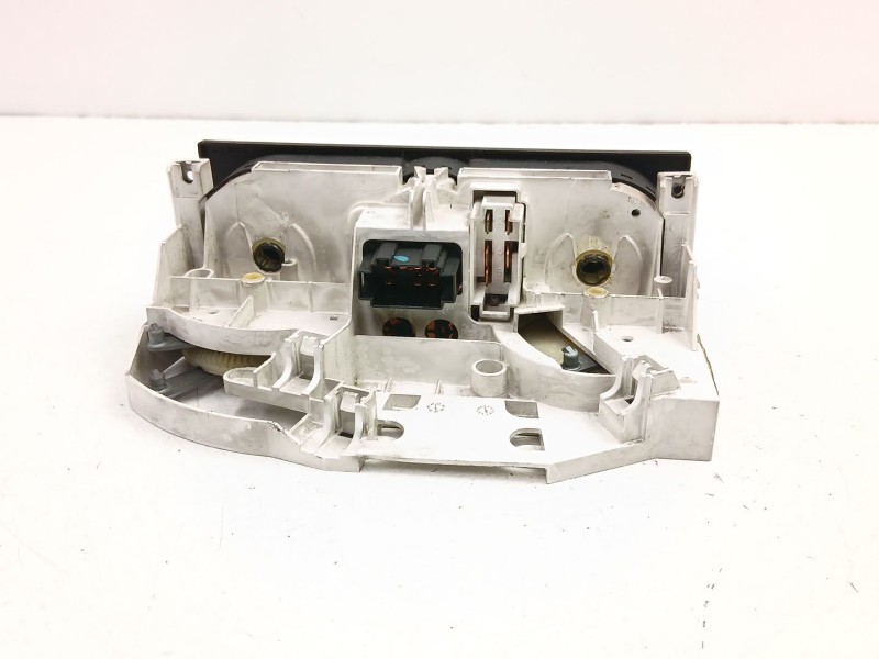Recambio de mandos calefaccion aire para volkswagen golf iv (1j1) 1.9 tdi referencia OEM IAM 1J0820045F  