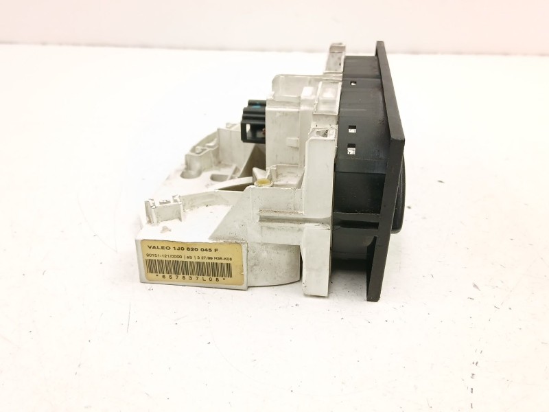 Recambio de mandos calefaccion aire para volkswagen golf iv (1j1) 1.9 tdi referencia OEM IAM 1J0820045F  