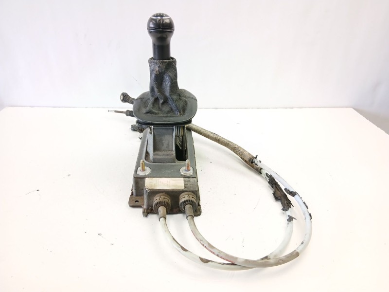 Recambio de palanca cambio manual para volkswagen golf iv (1j1) 1.9 tdi referencia OEM IAM 1J0711049B  