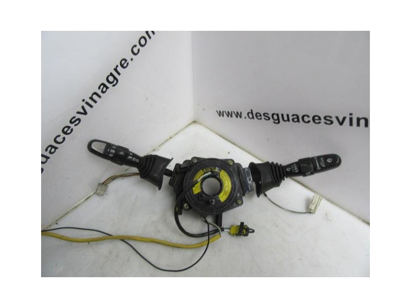 Recambio de mando luces y limpias : daewoo nubira : 2.0 g (133,24cv) [1998] para daewoo nubira 2.0 g referencia OEM IAM   